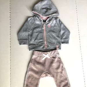DKNY Infant jogging suit